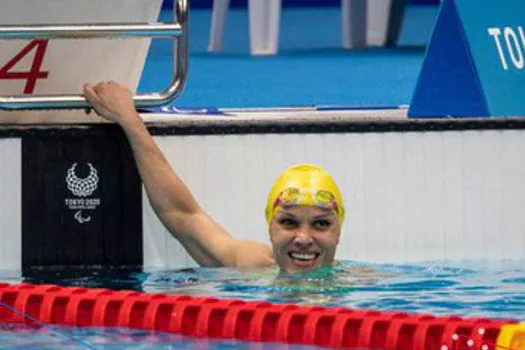 Paralimpíada: Carol Santiago é ouro e Cecília Araújo prata na natação