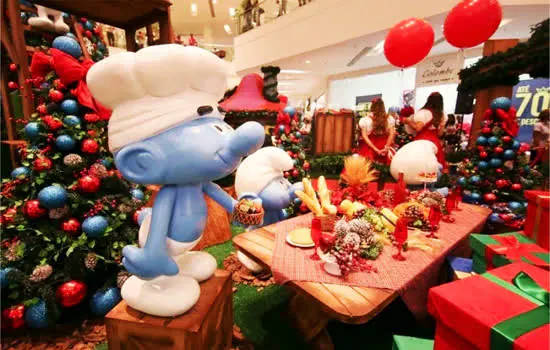 Natal do Atrium Shopping tem encontro com os Smurfs e apresentações de corais