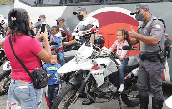 Comando de Policiamento do Grande ABC realiza Natal Solidário