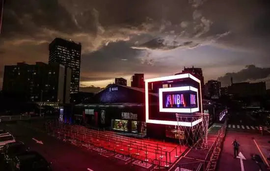 NBA House reabre as portas em SP para finais e tem volta do público após 2 anos