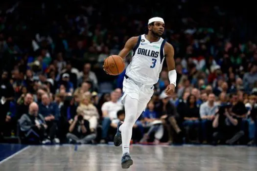 NBA investiga Mavericks após decisão de poupar jogadores e ‘desistir’ de classificação