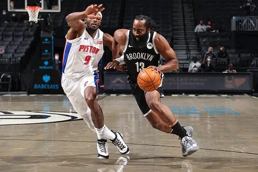 Com show de James Harden, Brooklyn Nets sofre, mas supera Detroit Pistons na NBA