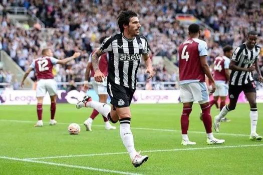 Newcastle joga bem e goleia o Aston Villa na 1ª rodada do Campeonato Inglês