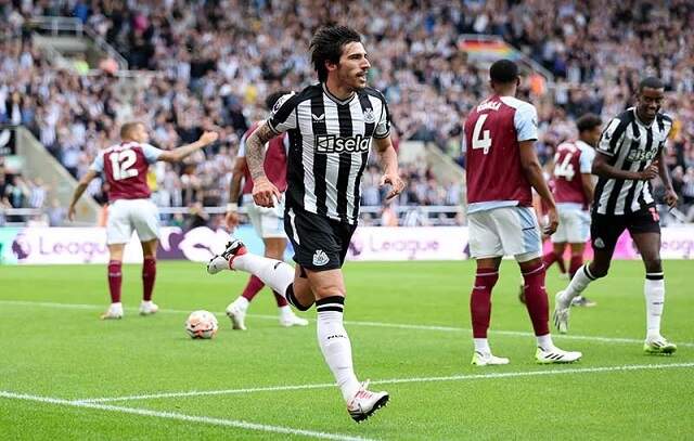 Newcastle joga bem e goleia o Aston Villa na 1ª rodada do Campeonato Inglês