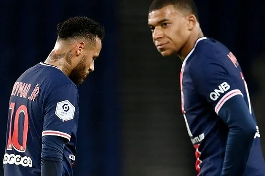 Neymar e Mbappé vivem clima de tensão no Paris Saint-Germain, diz jornal francês