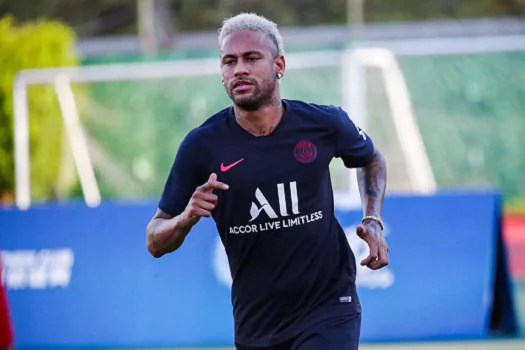 Galtier destaca jogo coletivo de Neymar no PSG: “Trabalha muito para a equipe”