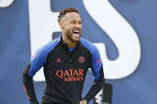 PSG tentou vender Neymar ao City no último dia da janela europeia, diz jornal