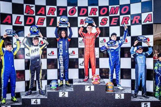 Nícolas Amaral é campeão da sétima etapa da Copa São Paulo Light de Kart