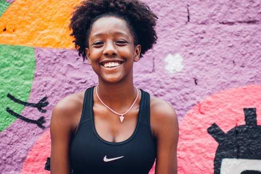 Nike e Somos CIEE anunciam 21 bolsas de estudo para jovens negros da Grande SP