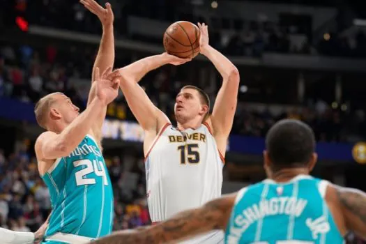 Nikola Jokic lidera vitória do Denver Nuggets com ‘triple-double’ histórico