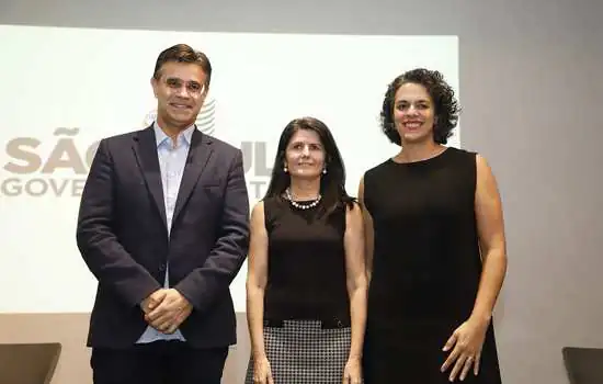 Rodrigo Garcia empossa Zeina Latif como secretária de Desenvolvimento Econômico do Estado