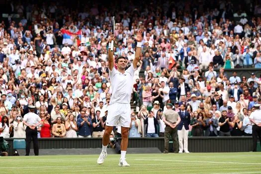 Em busca de feito inédito, Novak Djokovic anuncia a participação na Olimpíada