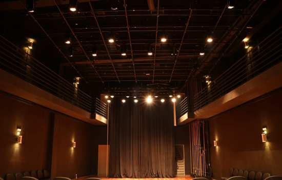 Teatro da USP inaugura nova sala em São Paulo
