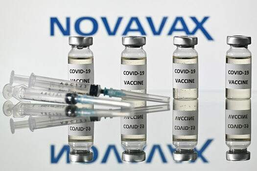Novavax está pronta para dar início à fase três de testes de vacina contra covid