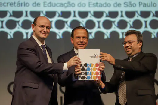 Governo homologa novo currículo da educação infantil e ensino fundamental