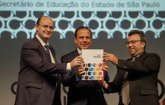 Governo homologa novo currículo da educação infantil e ensino fundamental