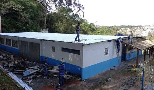 Escola Narita de Ribeirão Pires ganha novo telhado