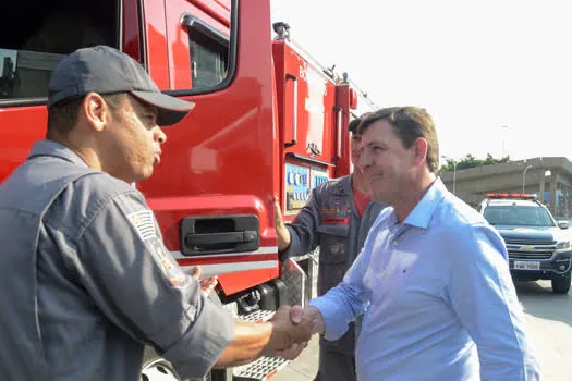 São Bernardo entrega duas novas viaturas ao Corpo de Bombeiros