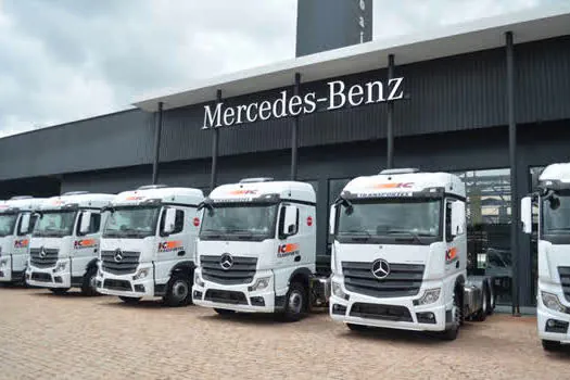 IC Transportes adquire 30 caminhões do Novo Actros para transporte de combustíveis