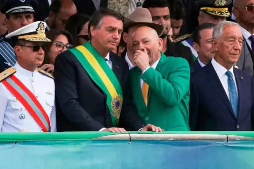 Jair Bolsonaro Isolado no Desfile Militar de 7 de Setembro