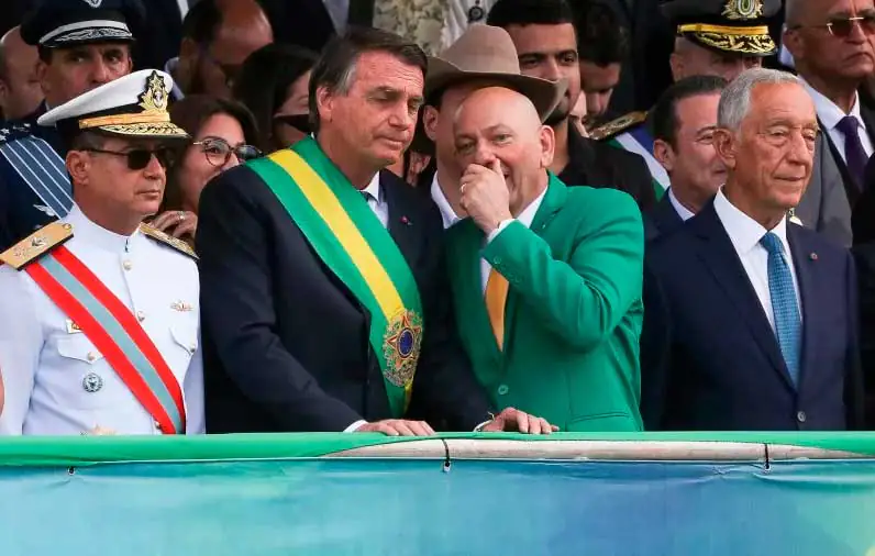 Jair Bolsonaro Isolado no Desfile Militar de 7 de Setembro