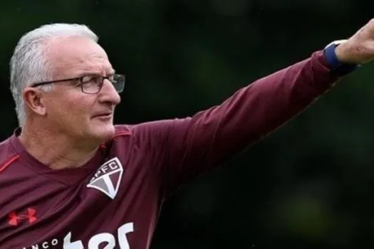 Dorival diz que São Paulo deve demorar para definir situação de Pato: ‘É muito cedo’