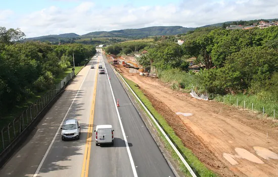 Obras na rodovia Raposo Tavares seguem com implantação de nova pista