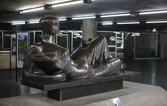 Obras de arte do Metrô de São Paulo ganham projeto de conservação