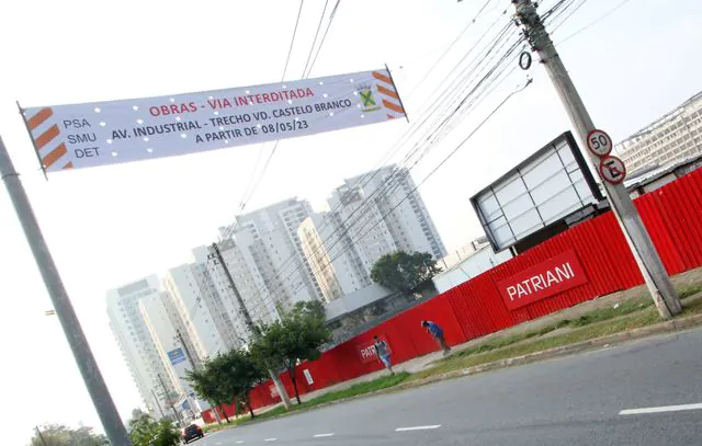 Santo André interdita trecho da Avenida Industrial para obras no Viaduto Castelo Branco