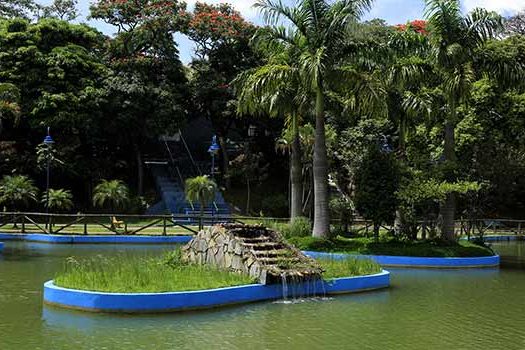 Paulo Pinheiro vistoria parque Chiquinho no Bairro São José