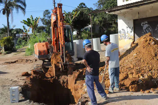 Ribeirão Pires retoma obras de pavimentação de ruas no Vila Bonita