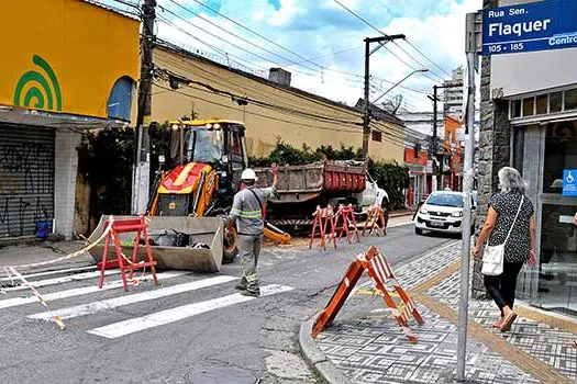 Obras de construção de calçadão na rua Senador Flaquer entram em nova fase