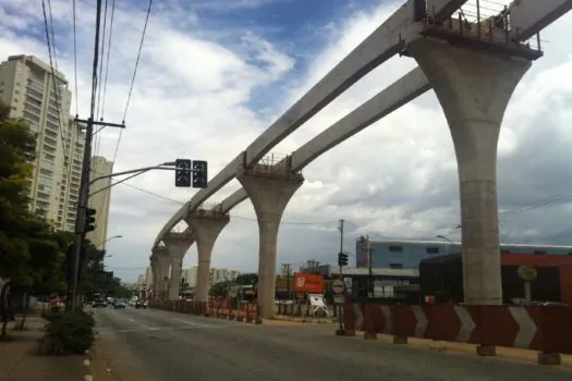 Ponte Caio Pompeu de Toledo (Morumbi) interditada para obras do Monotrilho nesta quarta