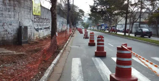 Prefeitura de Diadema retoma obras na avenida Casa Grande e rua Rio de Janeiro