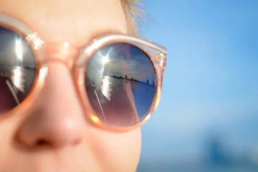 Cuide da saúde dos olhos no verão