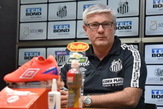 Odair Hellmann não resiste à derrota do Santos em clássico e é demitido