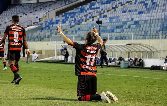 Oeste vence Figueirense e continua na luta contra o rebaixamento