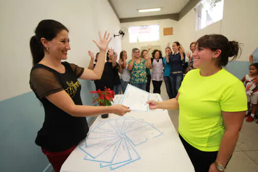 Ribeirão Pires entrega certificados das Oficinas de Libras e Braile