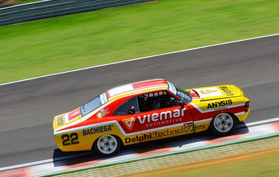 Old Stock Race: Pedro Gomes largará da sexta posição no Velocitta