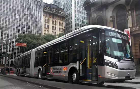 Greve de motoristas e cobradores de ônibus de SP acaba após acordo