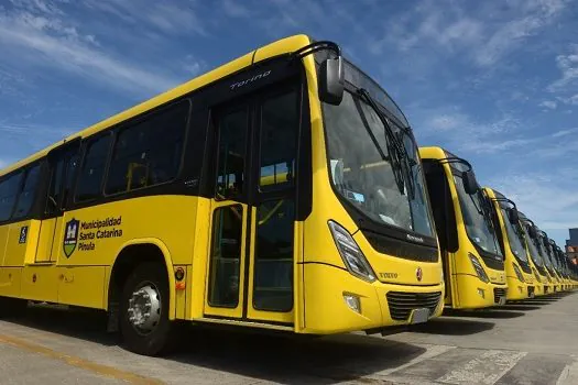 Exportação de ônibus segue favorecida pela alta do dólar