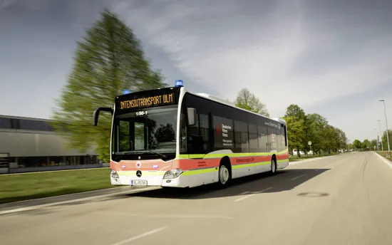 Covid-19: Ônibus Citaro da Mercedes-Benz é transformado em UTI móvel