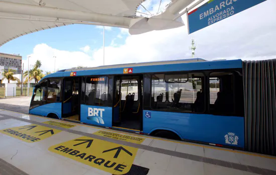 Prefeitura do RJ publica edital para compra de ônibus novos do BRT