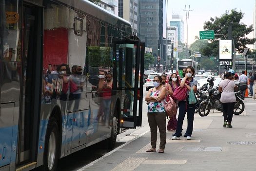 Manifestação afeta linhas de ônibus na zonal sul de São Paulo