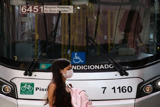 Terminais de ônibus de SP terão mensagens educativas com vozes de crianças