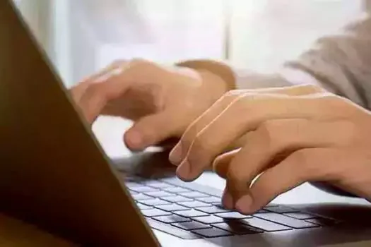 Governo de SP abre inscrições para curso online de Libras nesta quinta-feira (4)