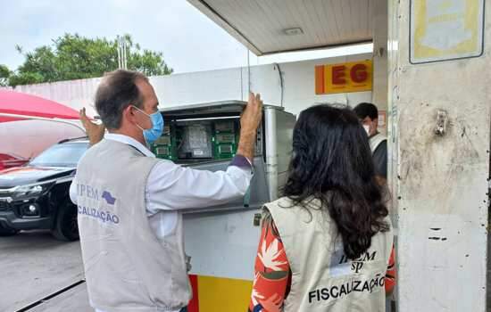 Operação “Combustível Limpo” encontra fraudes em posto de Osasco