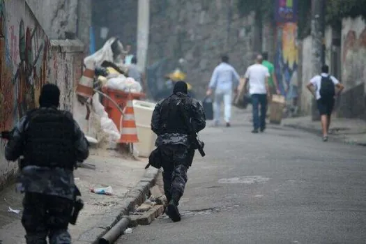 Operação policial no Complexo da Penha, no Rio, deixa 10 mortos e três feridos