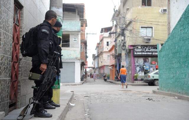 RJ afasta comandante de batalhão após ação com morte de criança e jovem