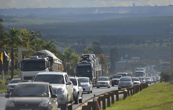 Acidentes em rodovias federais durante o feriado causaram 72 mortes